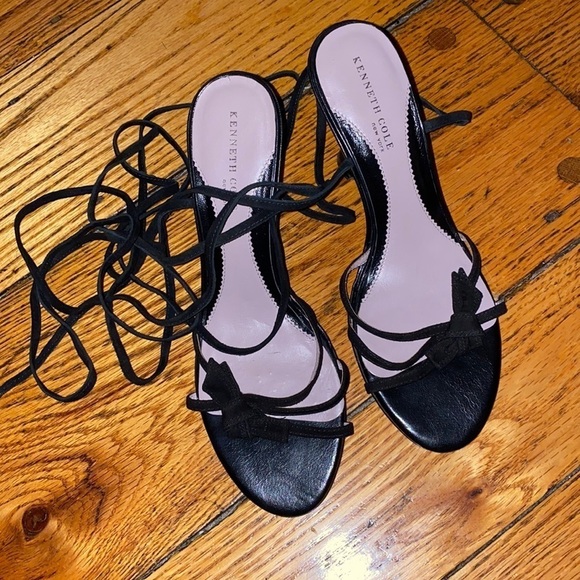 Kenneth Cole Shoes - KENNETH Cole Bow Tie Black Wedge Heels